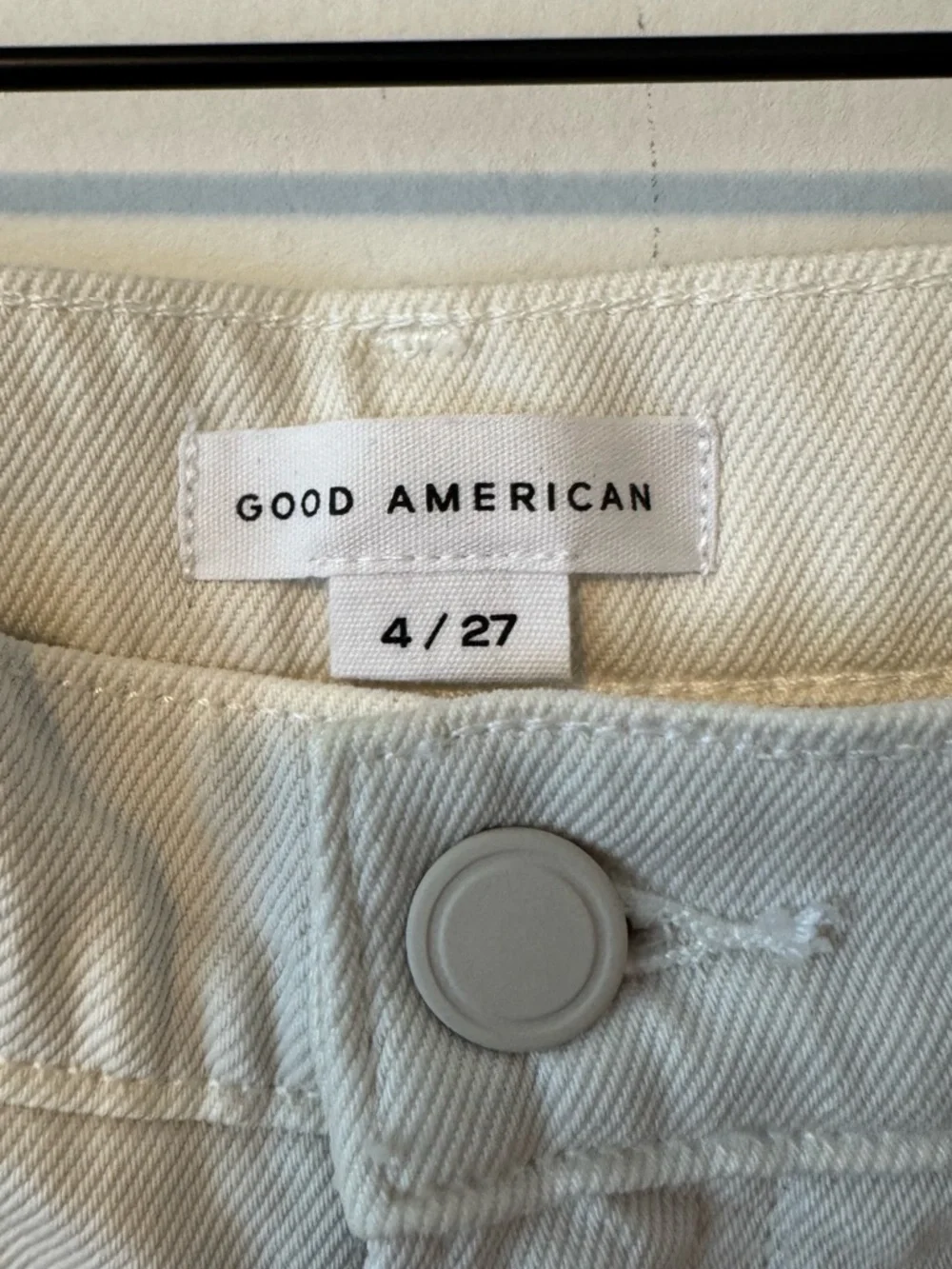NWT Good American Cream Good Standard Baggy Jeans Size 27 / 4